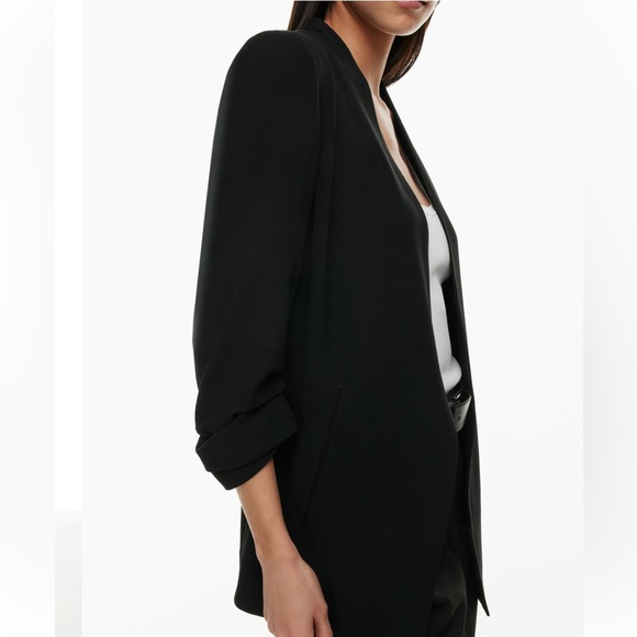 Aritzia Power Blazer - Picture 5 of 16